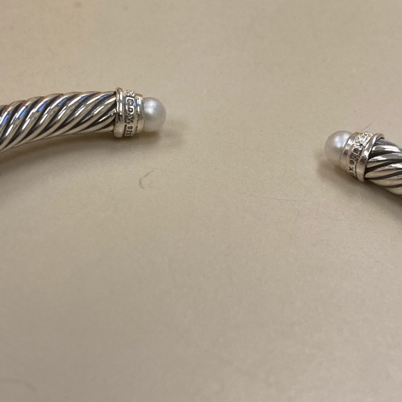 David yurman 5mm bracelet with pearl - Picture 6 of 7